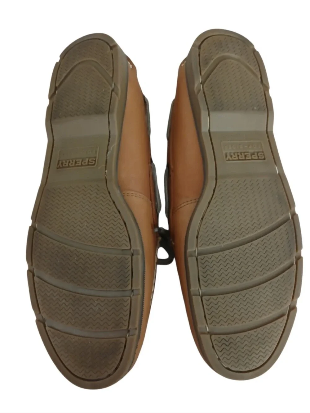Sperry topsider leeward